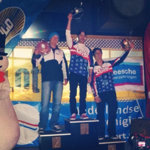 Mike Shea, center, wins first World Cup of 2014.15